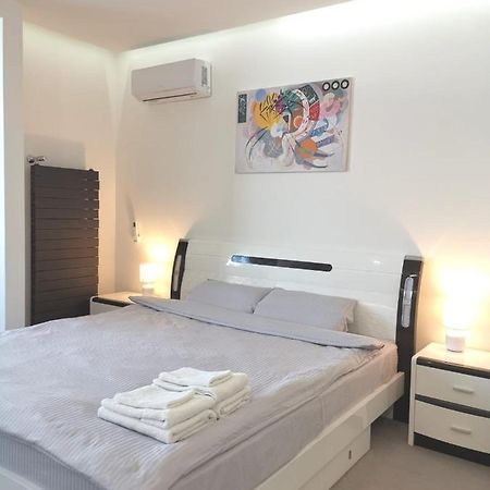 Stylish Riverside Apartments In Riviera Complex Mykolaïv Esterno foto