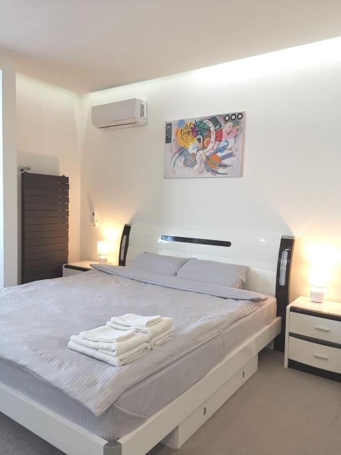 Stylish Riverside Apartments In Riviera Complex Mykolaïv Esterno foto