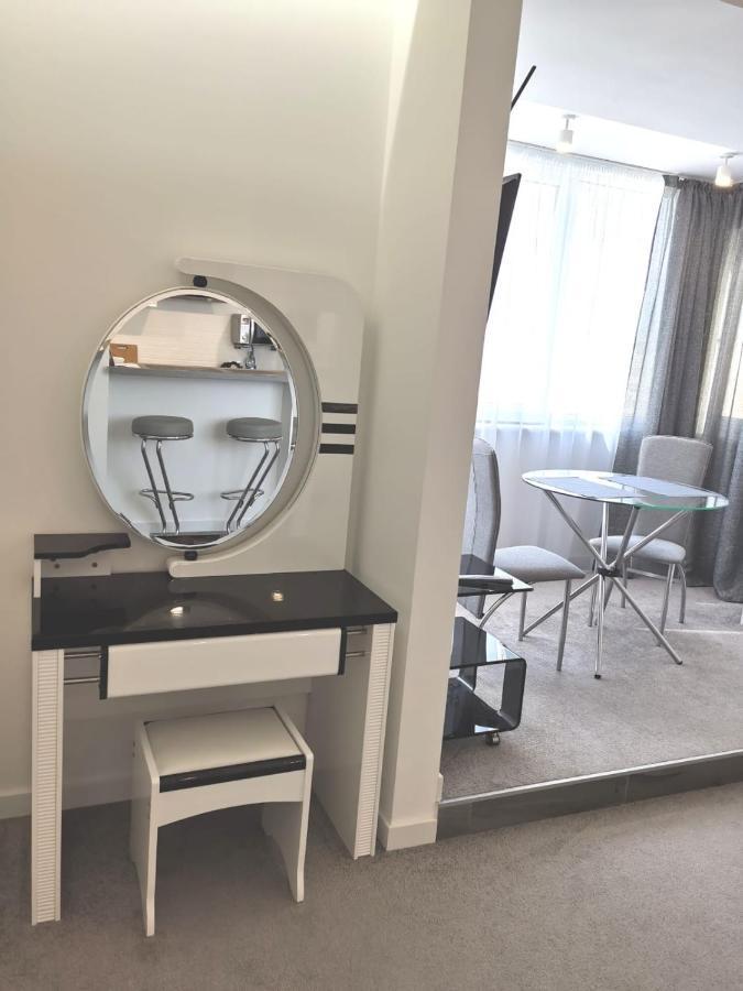 Stylish Riverside Apartments In Riviera Complex Mykolaïv Esterno foto